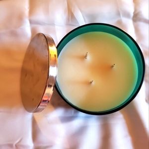 3-Wick Black Pepper and Bergamot Candle from B&BW